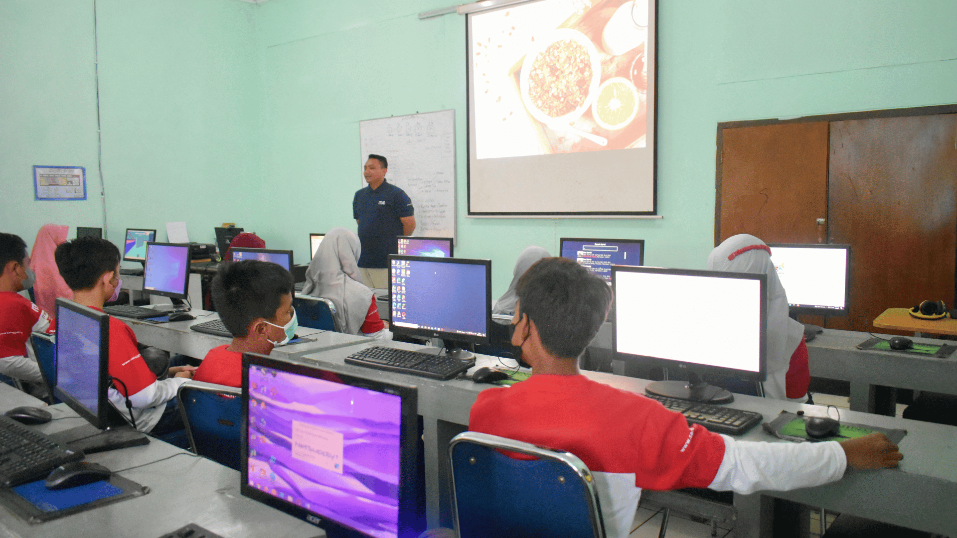 Образовательные и тренинговые центры